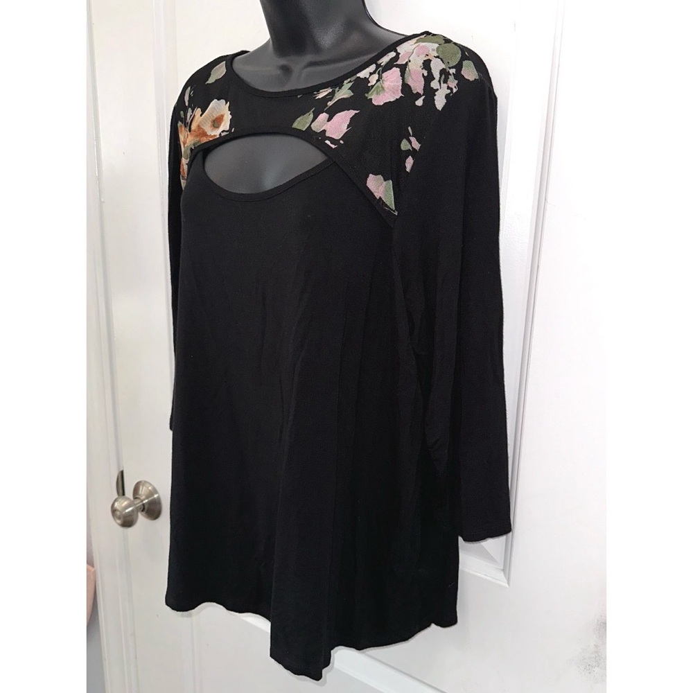 Kim & Cami black top - Picture 2 of 4
